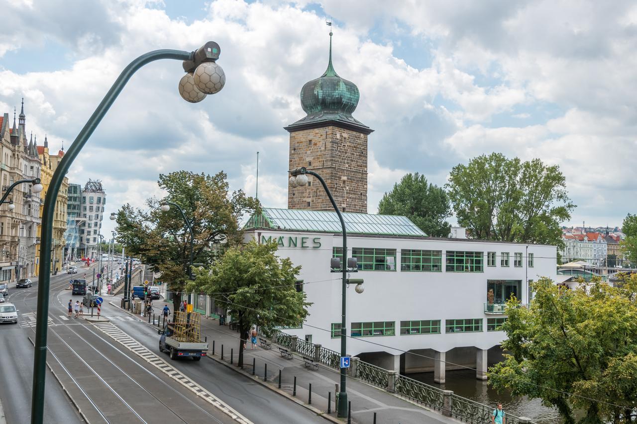 Riverside With A Balcony *
