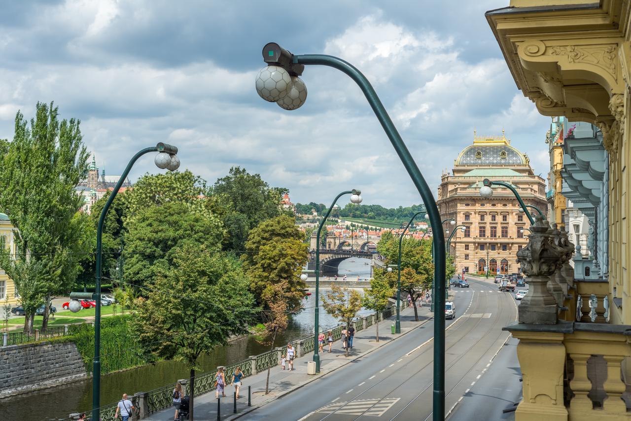 Riverside With A Balcony Apartment